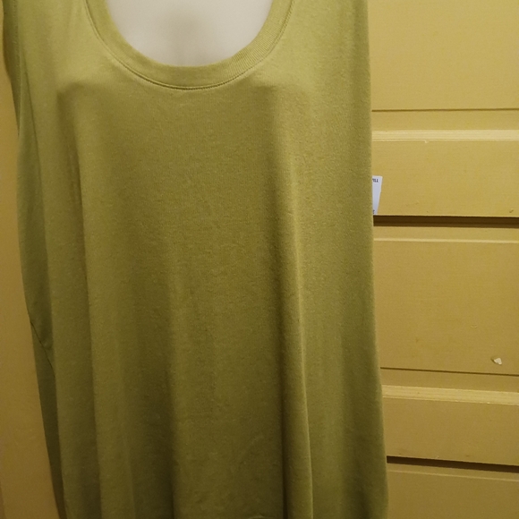 A New Day Tee - Picture 1 of 3